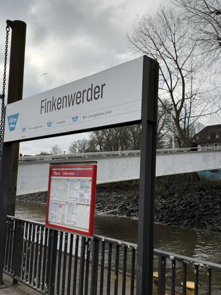 Haltestelle Finkenwerder Elbfähre