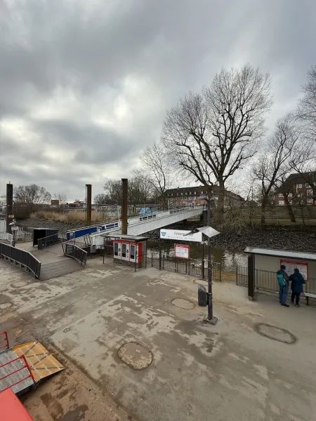 Haltestelle Finkenwerder Elbfähre