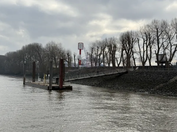Haltestelle Bubendey-Ufer Elbfähre