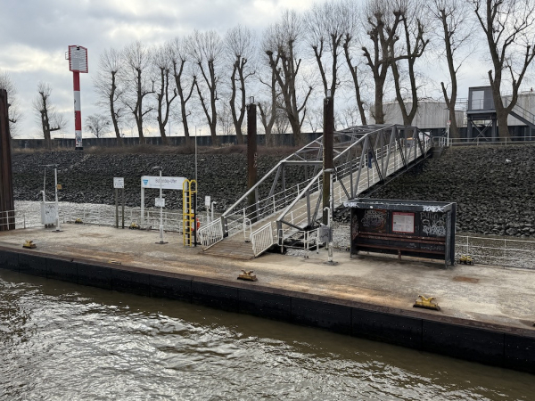 Eindrücke des Budendey-Ufer Fähranleger