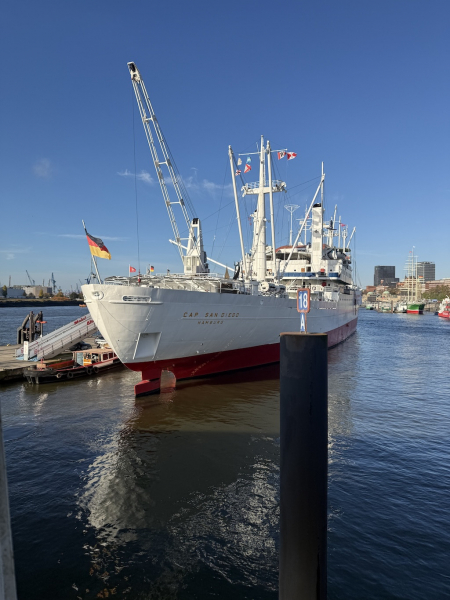 Cap San Diego in Hamburg
