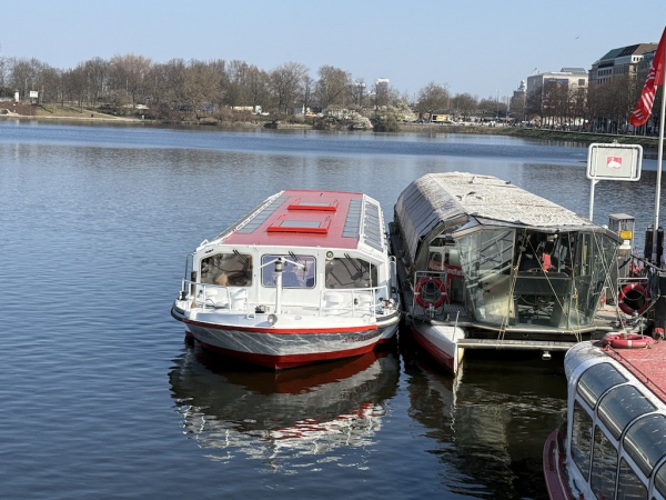 Alster-Fähranleger Jungfernstieg