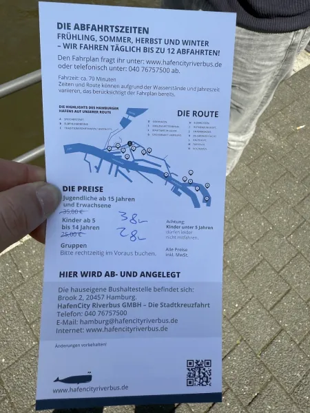 Hafencity Riverbus – Amphibische Stadtkreuzfahrt in Hamburg
