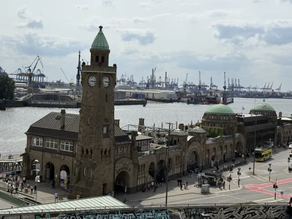 Landungsbrücken Hamburg St. Pauli