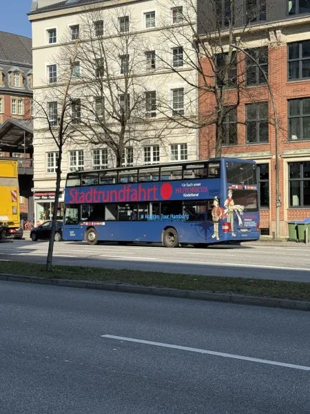 die Roten Doppeldecker